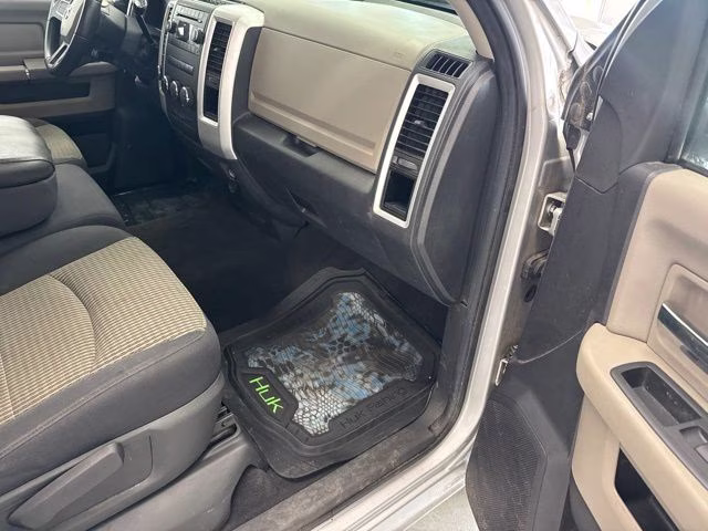 2010 Bright Silver Metallic Clearcoat Dodge 1500 SLT 4X4 Truck