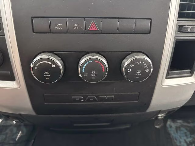 2010 Bright Silver Metallic Clearcoat Dodge 1500 SLT 4X4 Truck