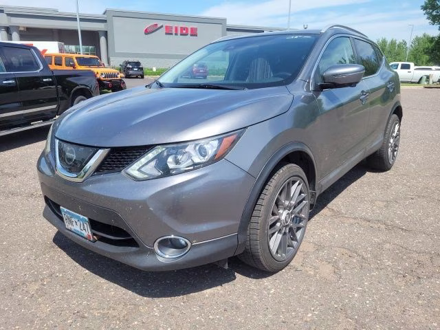 2017 Gun Metallic Nissan Rogue Sport SL FWD SUV