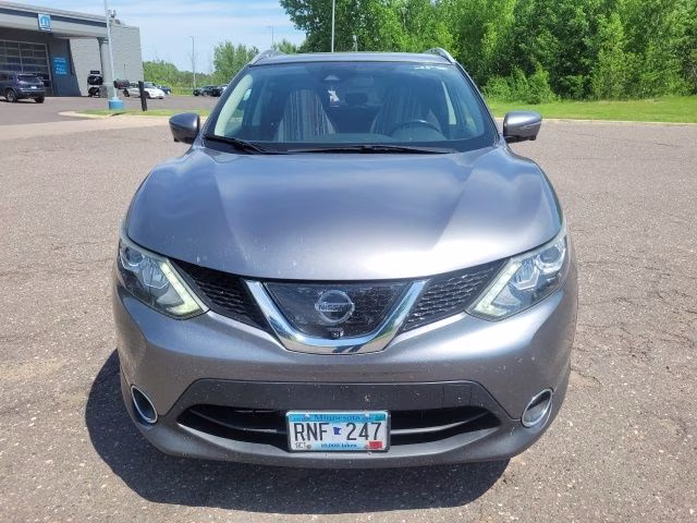 2017 Gun Metallic Nissan Rogue Sport SL FWD SUV
