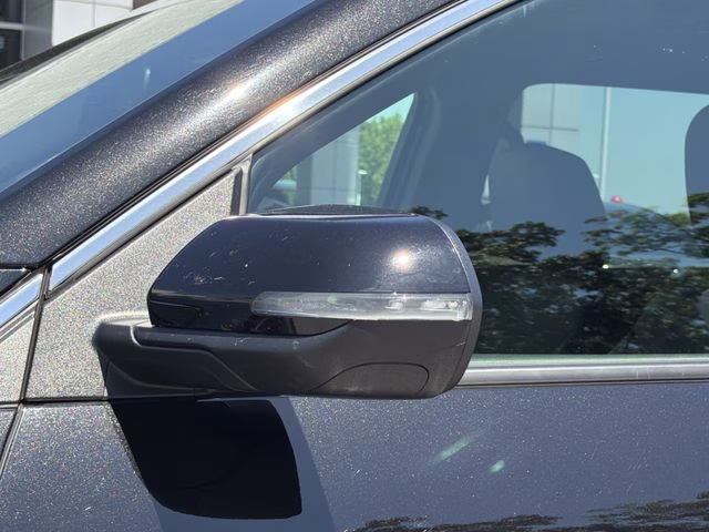 2026 Mosaic Black Metallic Chevrolet Traverse LT FWD SUV