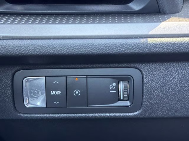 2026 Mosaic Black Metallic Chevrolet Traverse LT FWD SUV