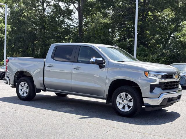 2025 Sterling Gray Metallic Chevrolet Silverado 1500 LT 4X4 Truck