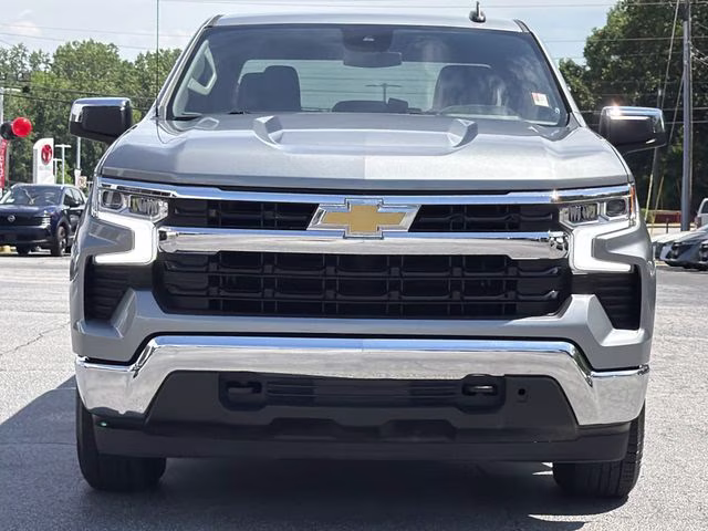 2025 Sterling Gray Metallic Chevrolet Silverado 1500 LT 4X4 Truck