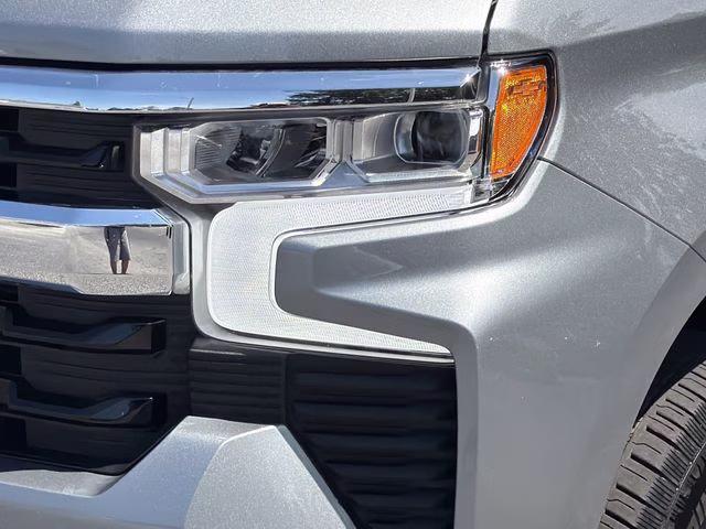 2025 Sterling Gray Metallic Chevrolet Silverado 1500 LT 4X4 Truck