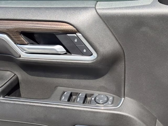 2025 Sterling Gray Metallic Chevrolet Silverado 1500 LT 4X4 Truck