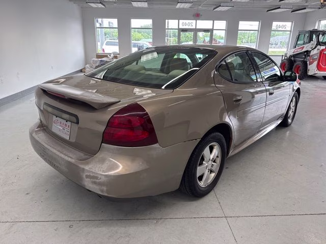 2007 Bronzestone Metallic Pontiac Grand Prix Base FWD Sedan