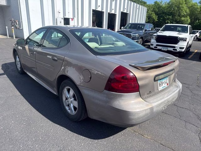 2007 Bronzestone Metallic Pontiac Grand Prix Base FWD Sedan