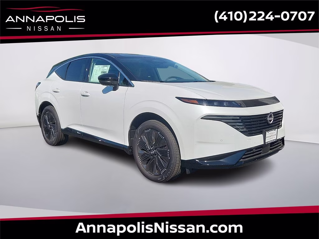 2026 Everest White Pearl/Black Nissan Murano Platinum AWD SUV