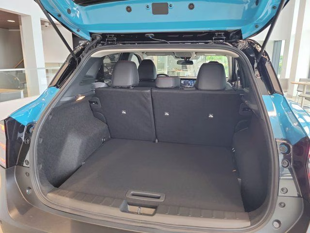 2026 Arctic Ice Blue/Black Nissan Kicks SR FWD SUV