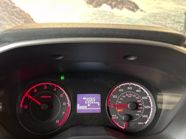 2021 Crystal White Pearl Subaru Crosstrek Premium AWD SUV