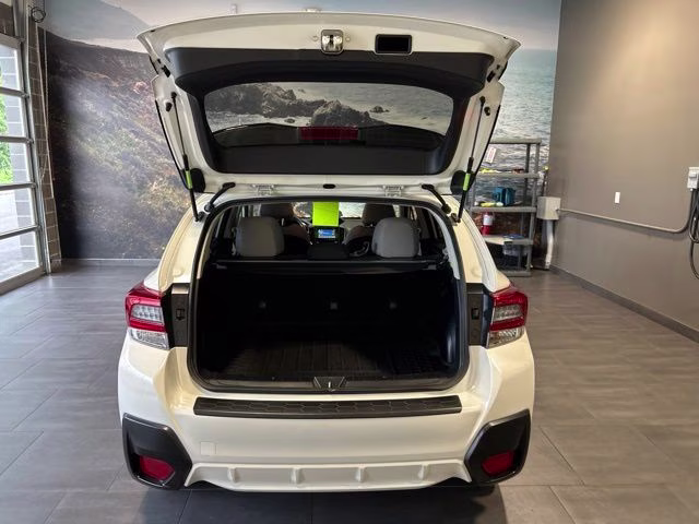 2021 Crystal White Pearl Subaru Crosstrek Premium AWD SUV