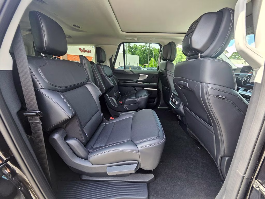2026 Agate Black Metallic Ford Expedition Max Platinum 4X4 SUV