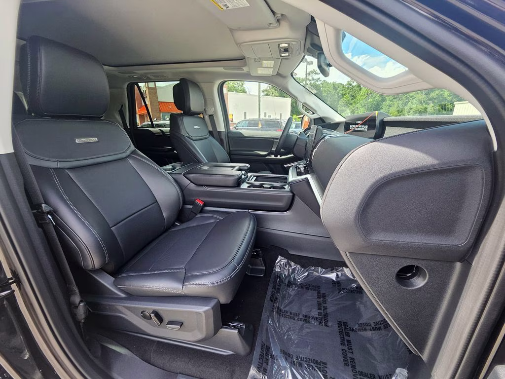 2026 Agate Black Metallic Ford Expedition Max Platinum 4X4 SUV