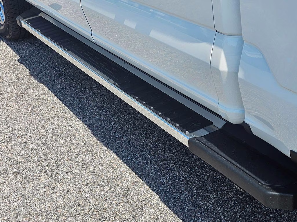 2026 Star White Metallic Tri-Coat Ford F-150 Lariat 4X4 Truck