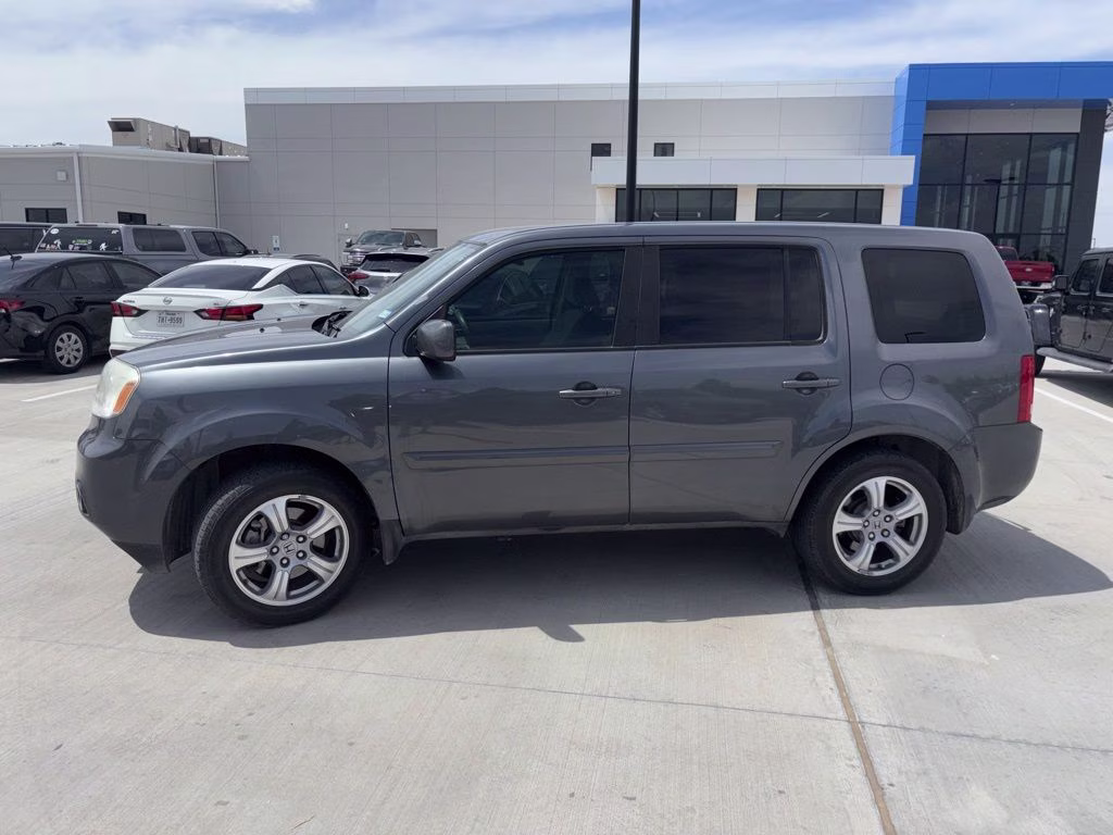 2013 Honda Pilot EX's photo