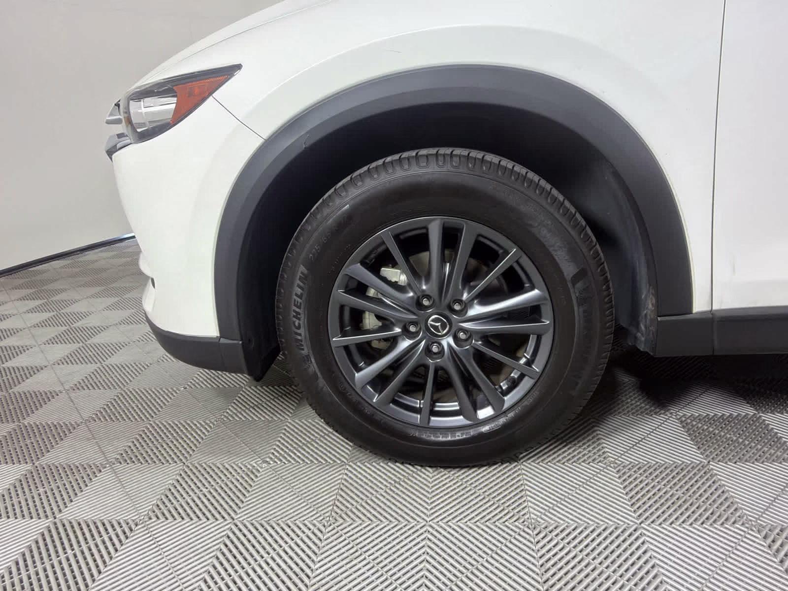 2021 Snowflake White Pearl Mica Mazda CX-5 Touring FWD SUV