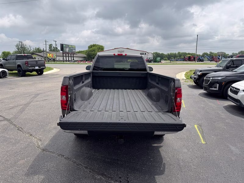 2013 Graystone Metallic Chevrolet Silverado 1500 LT 4X4 Truck