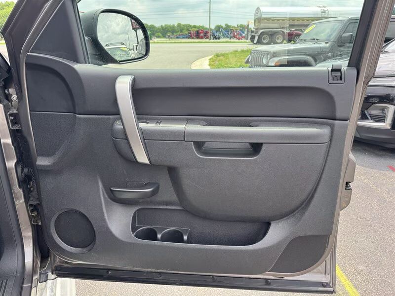 2013 Graystone Metallic Chevrolet Silverado 1500 LT 4X4 Truck
