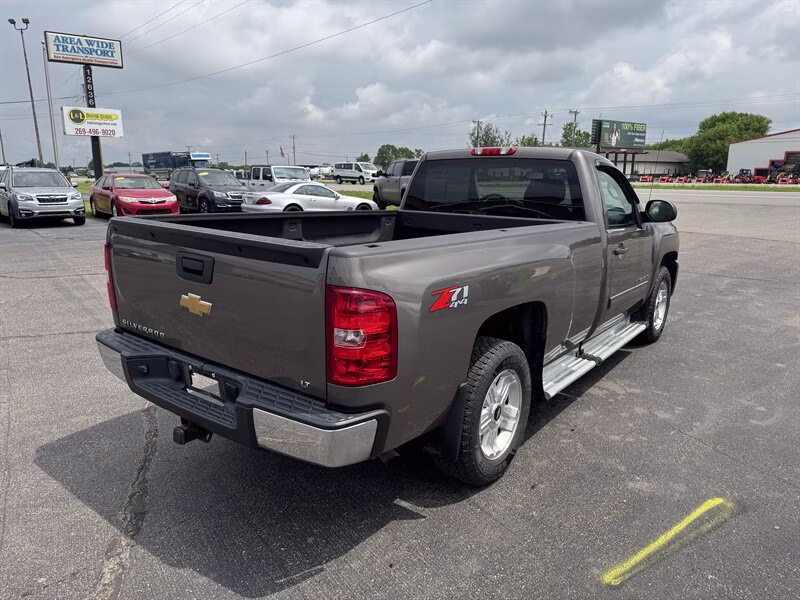 2013 Graystone Metallic Chevrolet Silverado 1500 LT 4X4 Truck