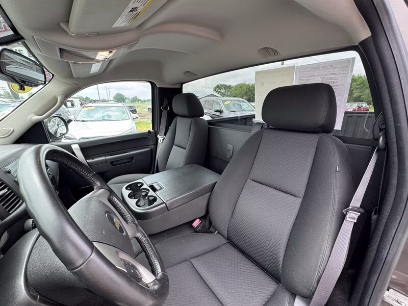 2013 Graystone Metallic Chevrolet Silverado 1500 LT 4X4 Truck