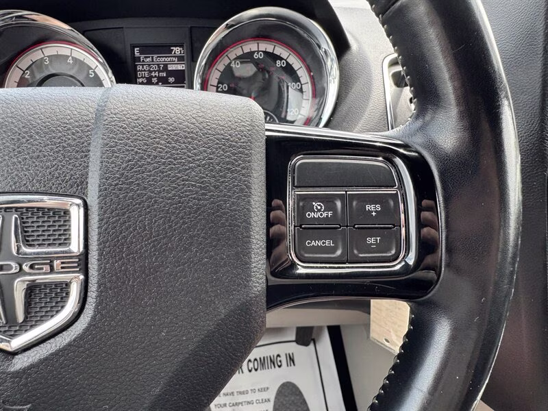 2019 White Knuckle Clear Coat Dodge Grand Caravan SXT FWD