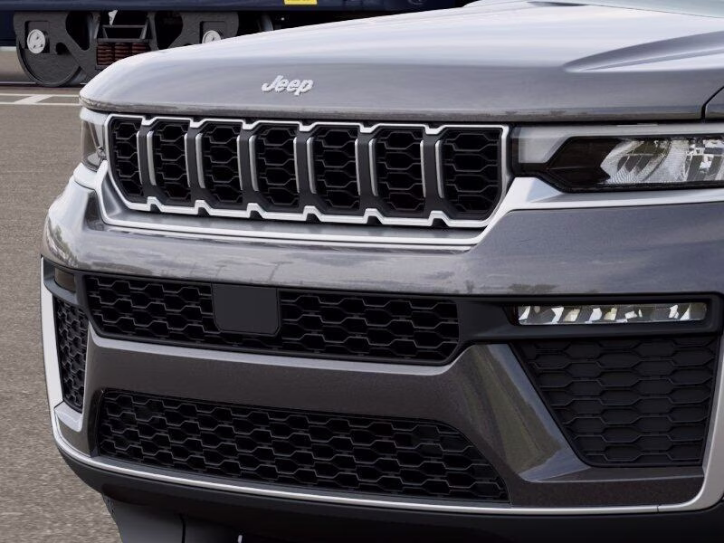 2026 Baltic Gray Metallic Clear Coat Jeep Grand Cherokee Grand Cherokee Limited 4x4 SUV
