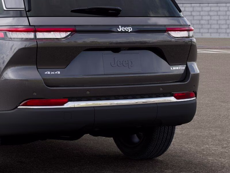 2026 Baltic Gray Metallic Clear Coat Jeep Grand Cherokee Grand Cherokee Limited 4x4 SUV