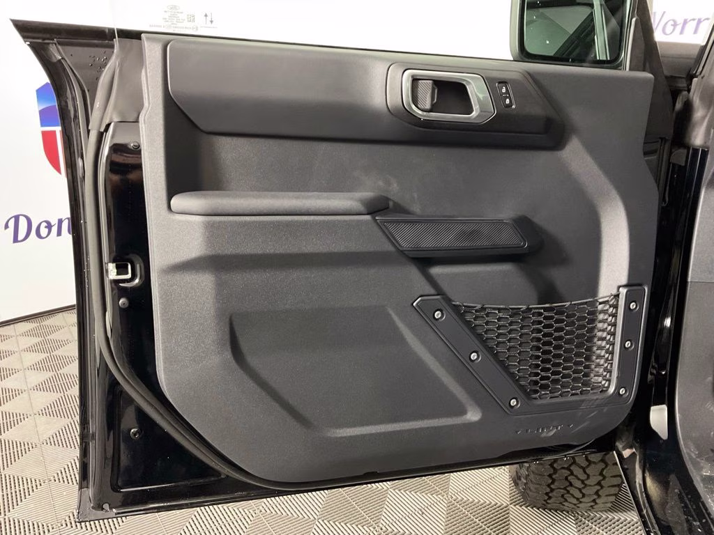 2026 Shadow Black Ford Bronco Big Bend 4X4 SUV