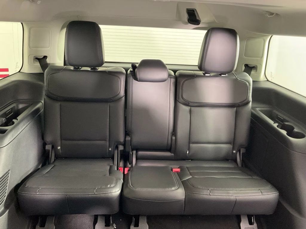 2026 White Metallic Ford Expedition Platinum 4X4 SUV