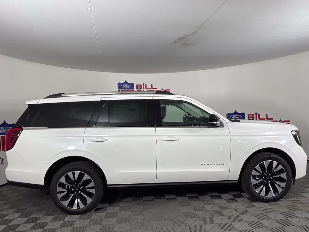 2026 White Metallic Ford Expedition Platinum 4X4 SUV