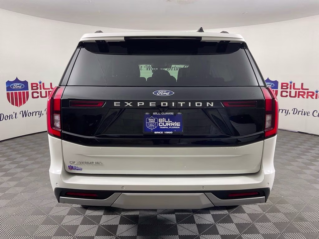 2026 White Metallic Ford Expedition Platinum 4X4 SUV