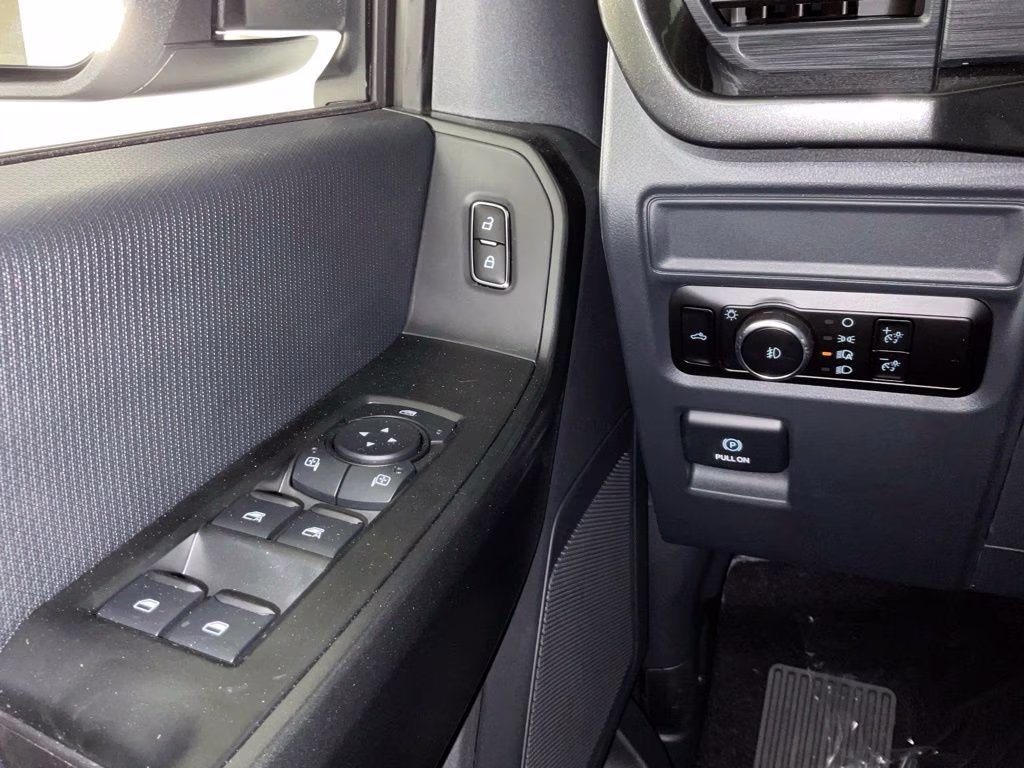 2026 Oxford White Ford F-150 STX 4X4 Truck