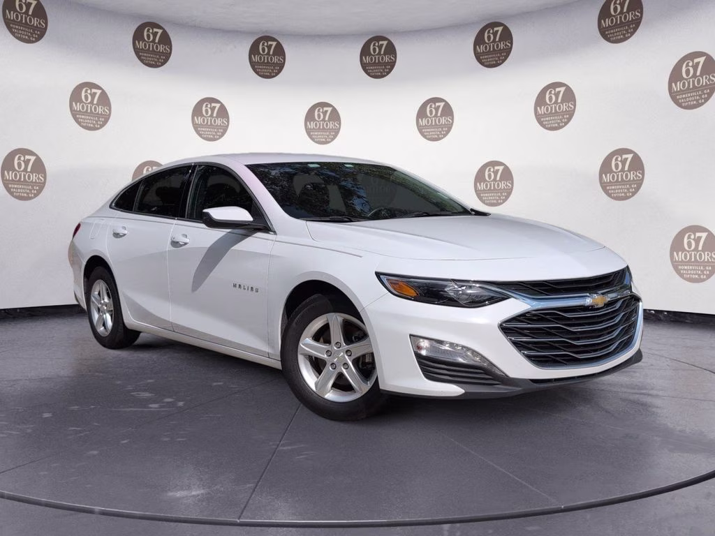 2023 Summit White Chevrolet Malibu LT FWD Sedan
