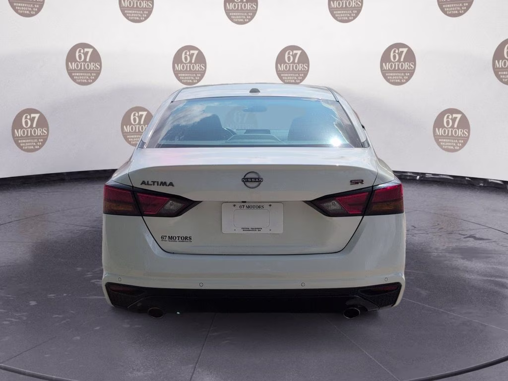 2024 Glacier White Nissan Altima 2.5 SR FWD Sedan