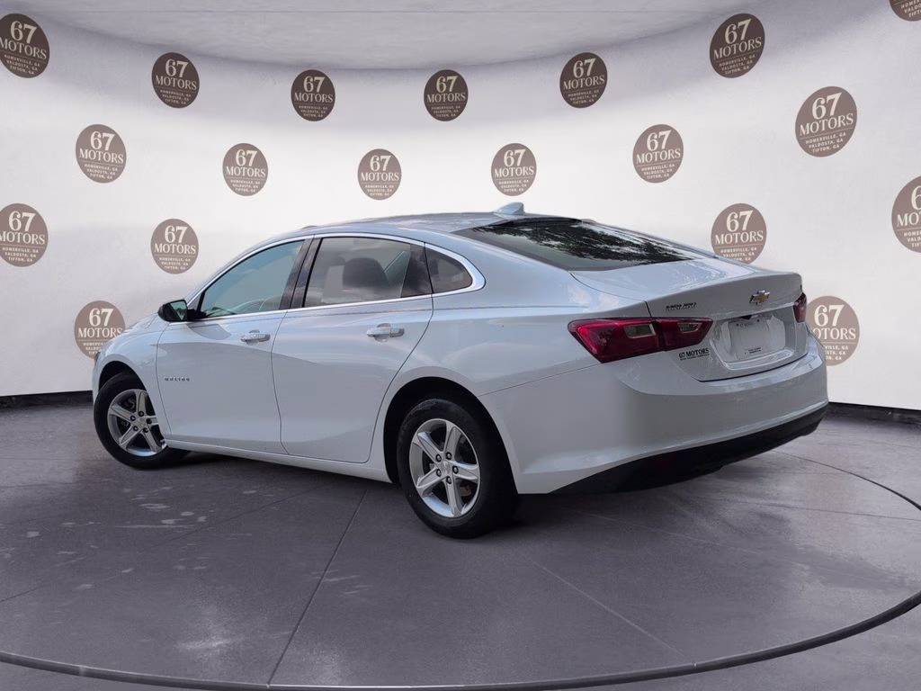 2023 Summit White Chevrolet Malibu LT FWD Sedan