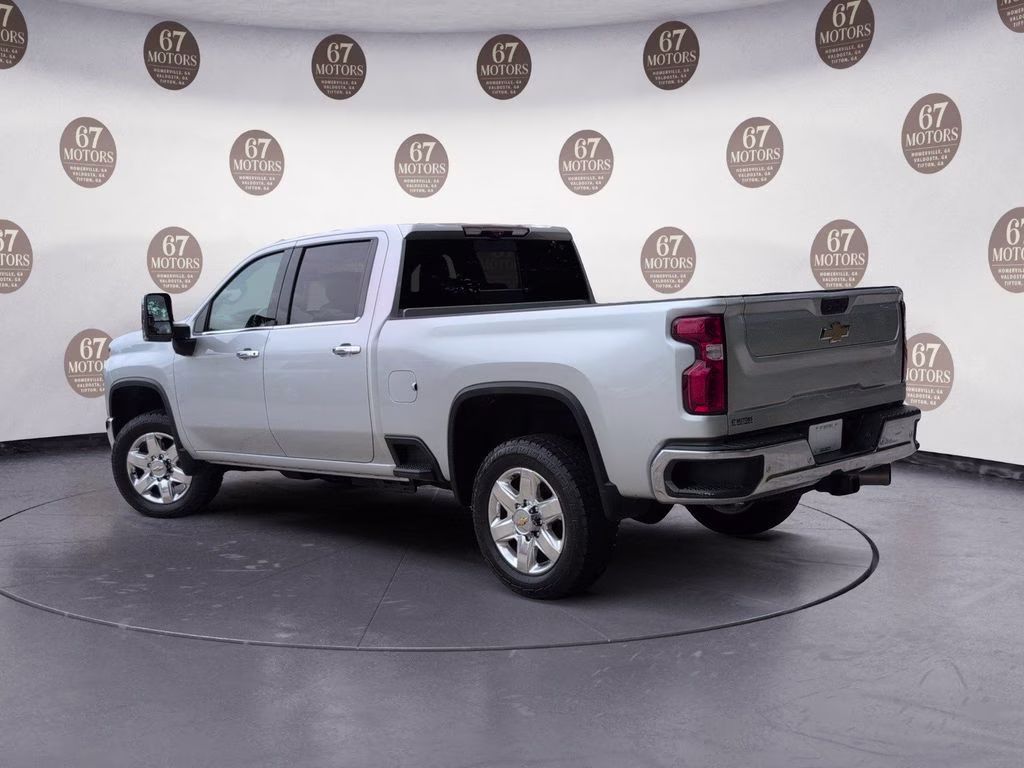 2022 Silver Ice Metallic Chevrolet Silverado 2500HD LTZ 4X4 Truck