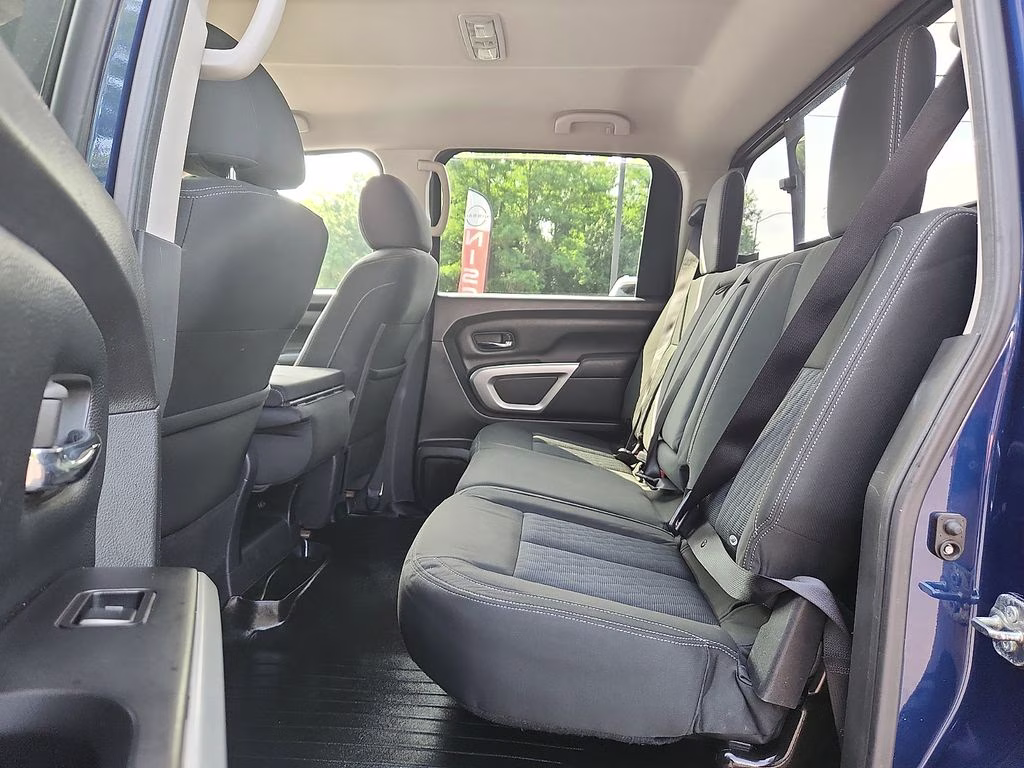 2017 Deep Blue Pearl Nissan Titan SV 4X4 Truck