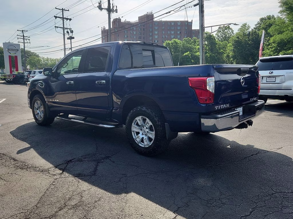 2017 Deep Blue Pearl Nissan Titan SV 4X4 Truck