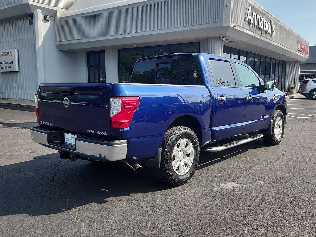 2017 Deep Blue Pearl Nissan Titan SV 4X4 Truck
