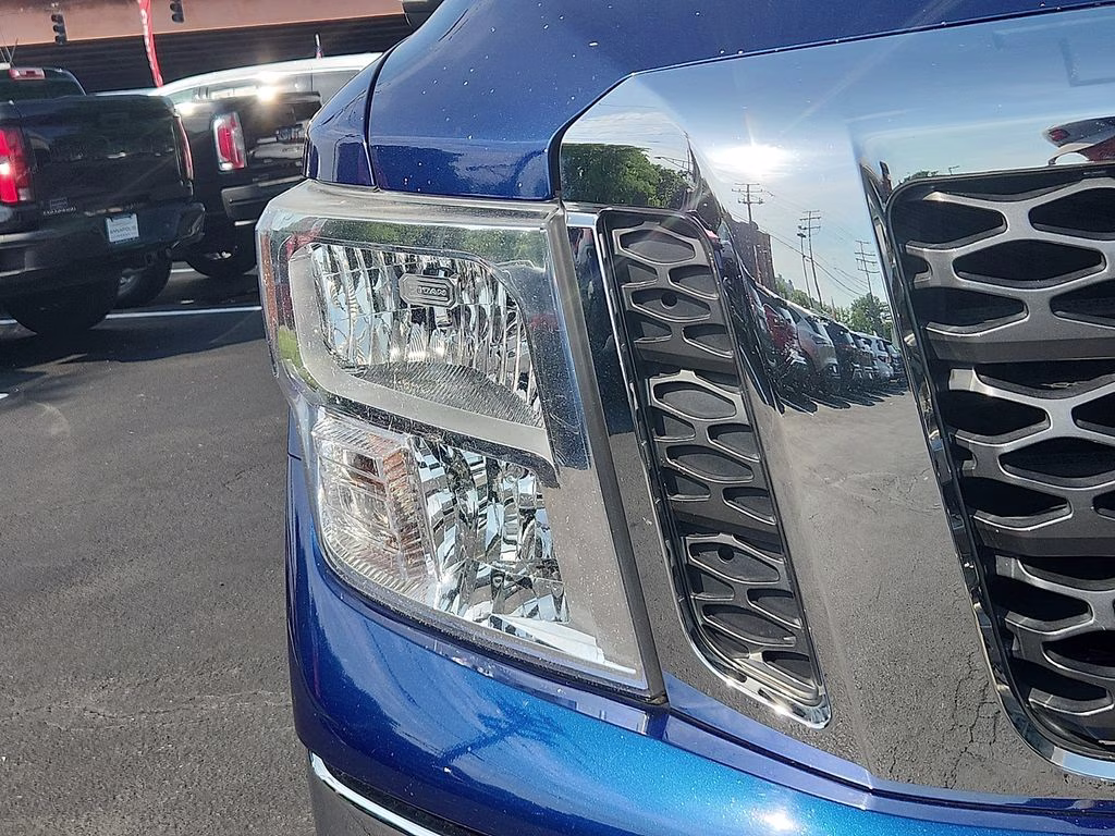 2017 Deep Blue Pearl Nissan Titan SV 4X4 Truck