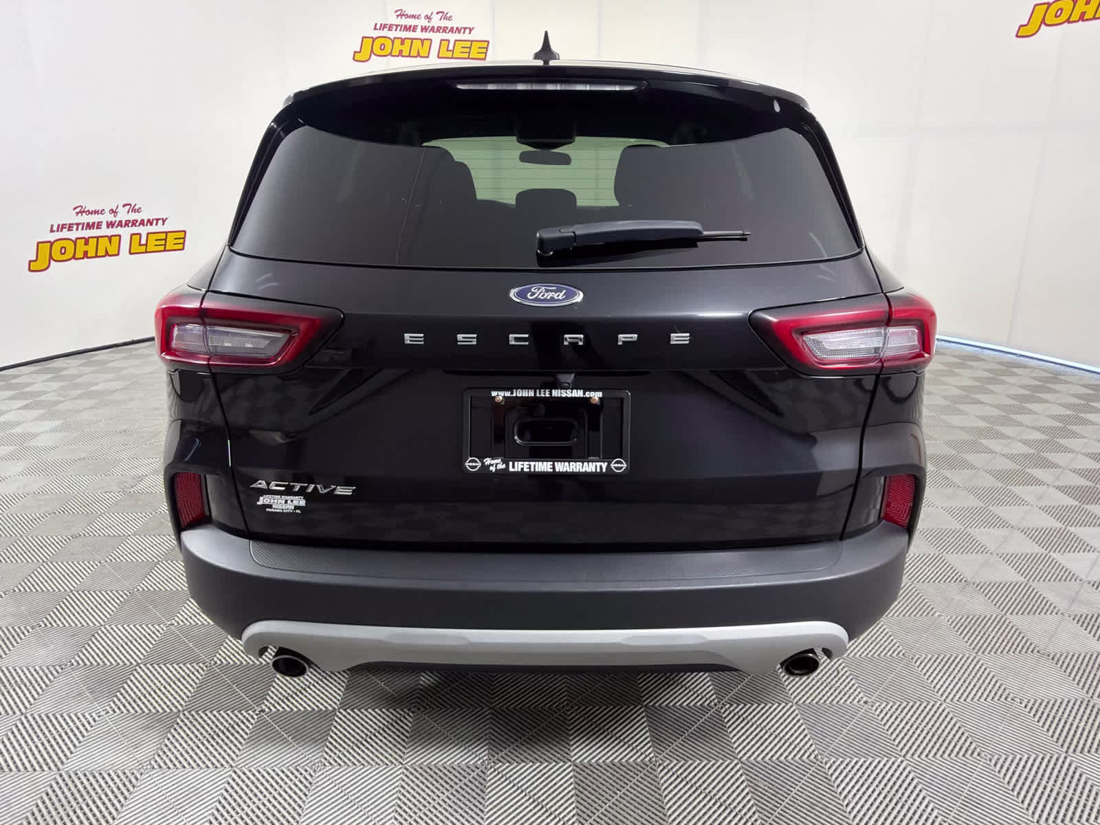2024 Agate Black Metallic Ford Escape Active FWD SUV