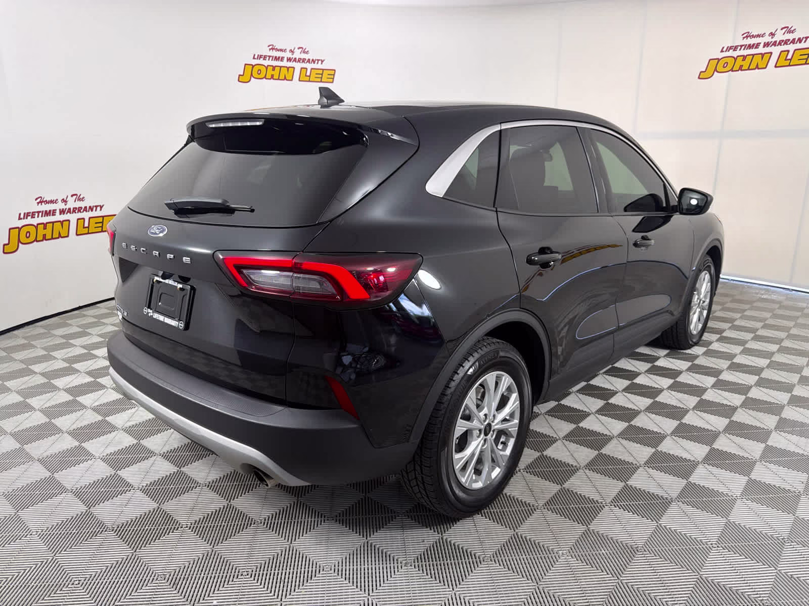 2024 Agate Black Metallic Ford Escape Active FWD SUV