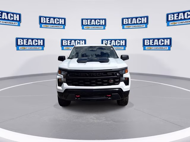 2023 Summit White Chevrolet Silverado 1500 Custom Trail Boss 4X4 Truck