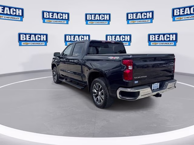 2024 Ash Chevrolet Silverado 1500 LT 4X4 Truck