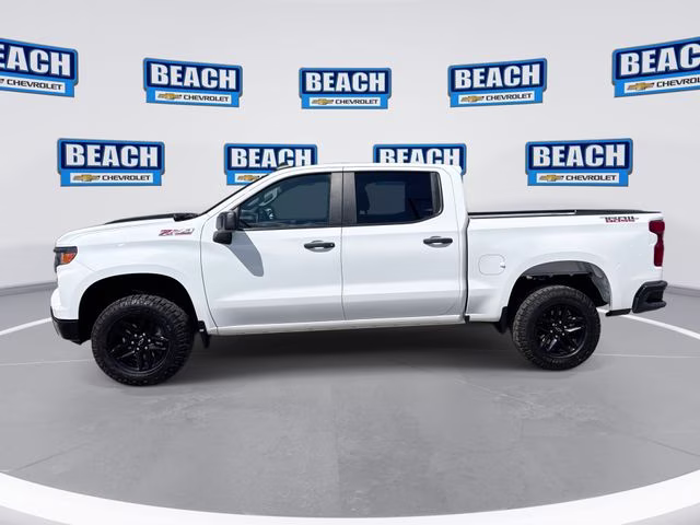 2023 Summit White Chevrolet Silverado 1500 Custom Trail Boss 4X4 Truck