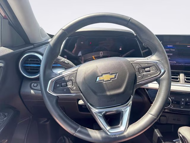 2025 Crimson Chevrolet Trax LT FWD SUV