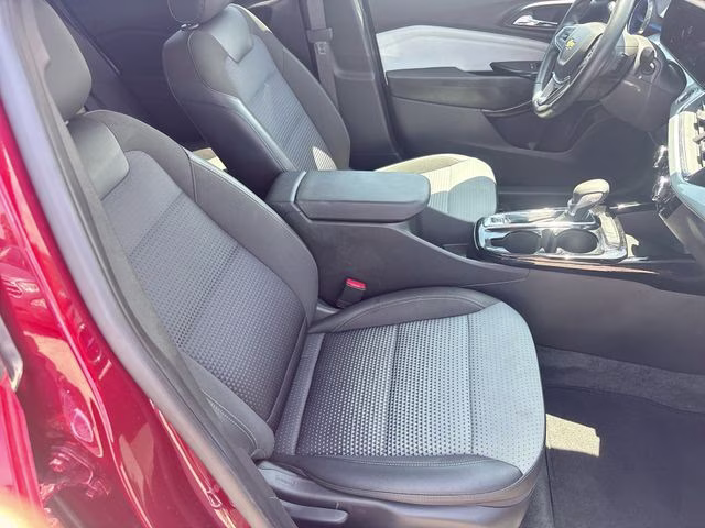 2025 Crimson Chevrolet Trax LT FWD SUV