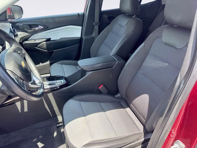 2025 Crimson Chevrolet Trax LT FWD SUV