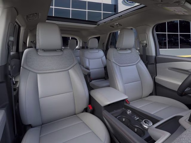 2026 Star White Metallic Tri-Coat Ford Explorer Active 4X4 SUV